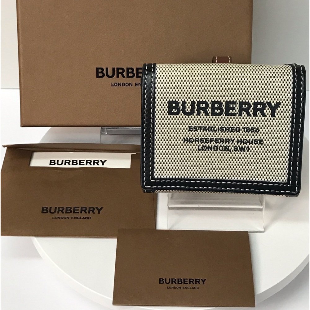 Burberry Luna Horseferry Print Canvas/Leather Bifold Wallet 😍🤍🔥 - Picture 17 of 17